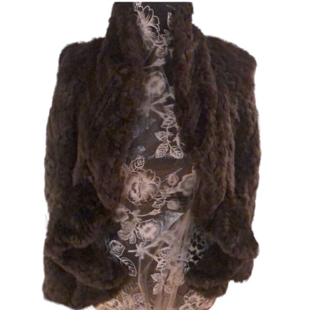 CLOTHES by REVUE medium brown knit faux fur vest with clasp closure
